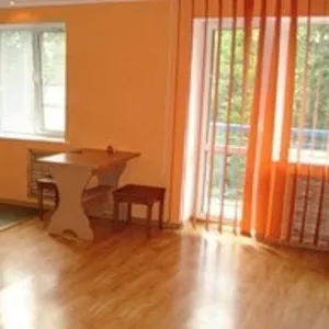 Квартира посуточно аренда в Симферополе 050-58-42-182