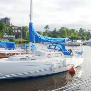 Продаётся шведская яхта Albin Vega  28.