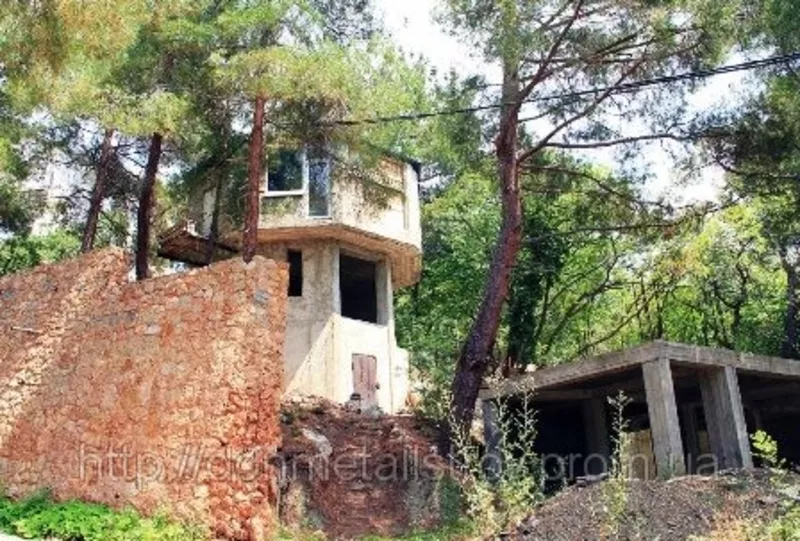 Недостроенный комплекс в Крыму.