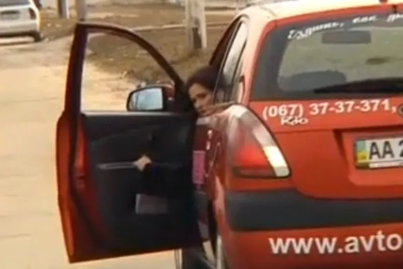 Уроки вождения с инструктором женщиной,  коробка автомат Севастополь