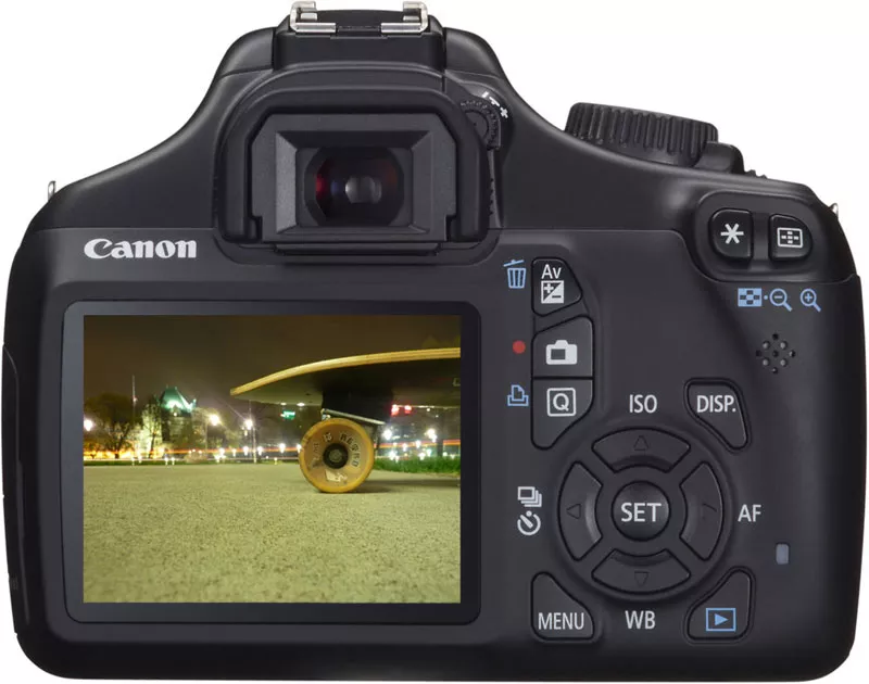Canon EOS 1100 D  2