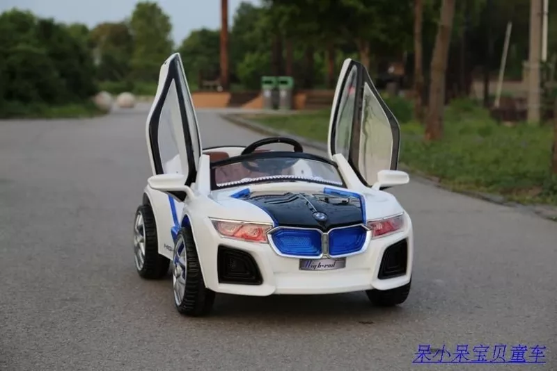 Срочно Детский  электромобиль BMW 958 2