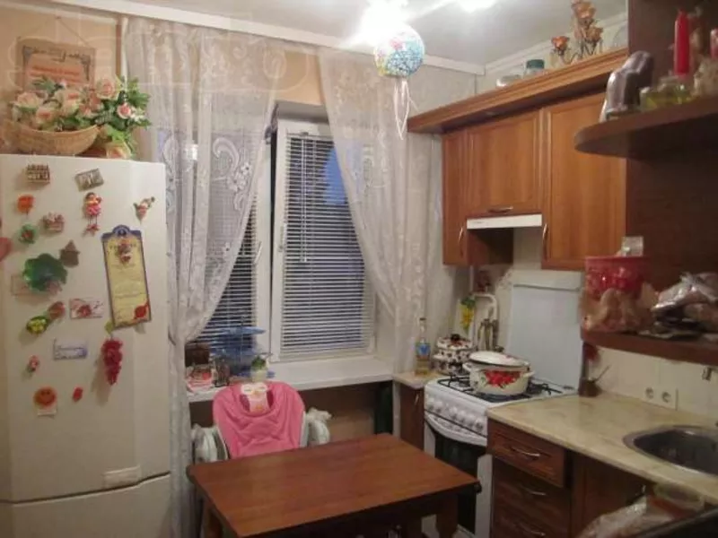 Продам 1 комнатную квартиру в Симферополе ул.Киевская 5