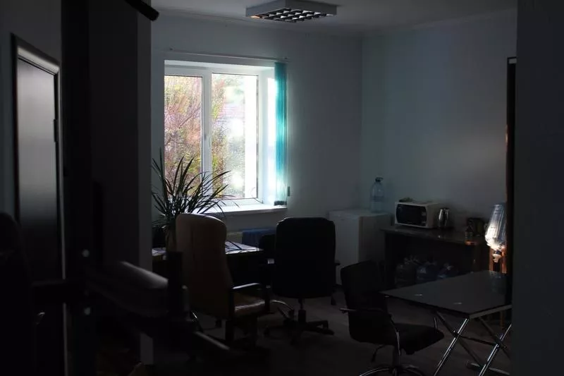 Аренда!Уютный светлый современный офис в центре Симферополя! 4